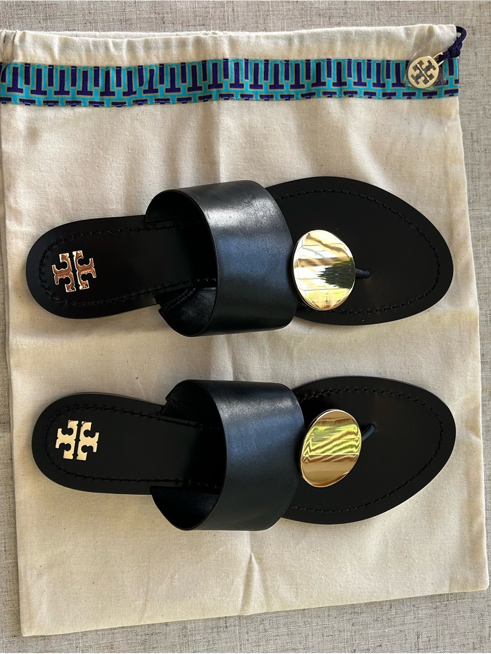 Tory Burch Patos Disk Sandal, Black/Gold, Size 10, Slightly worn. - Picture 5 of 6